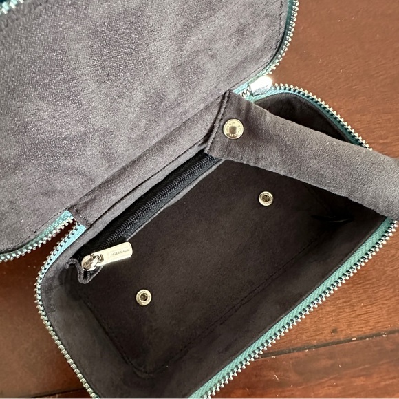 Coach Vanity Case Handled Zip Jewelry Travel Box Blue Metallic - Picture 12 of 14